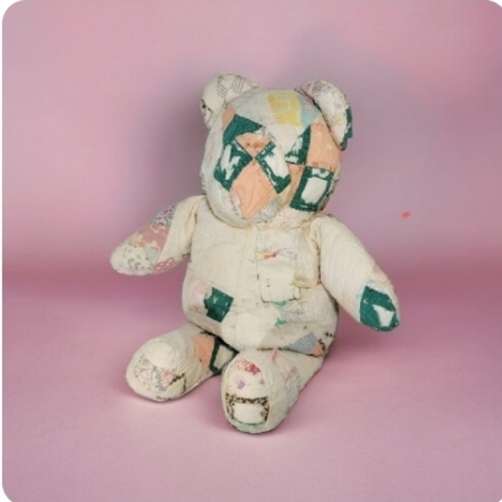 Primitive Quilt Teddy Bear Scrap Shabby Faded Plush 20.5 in Stuffed Wedding Ring